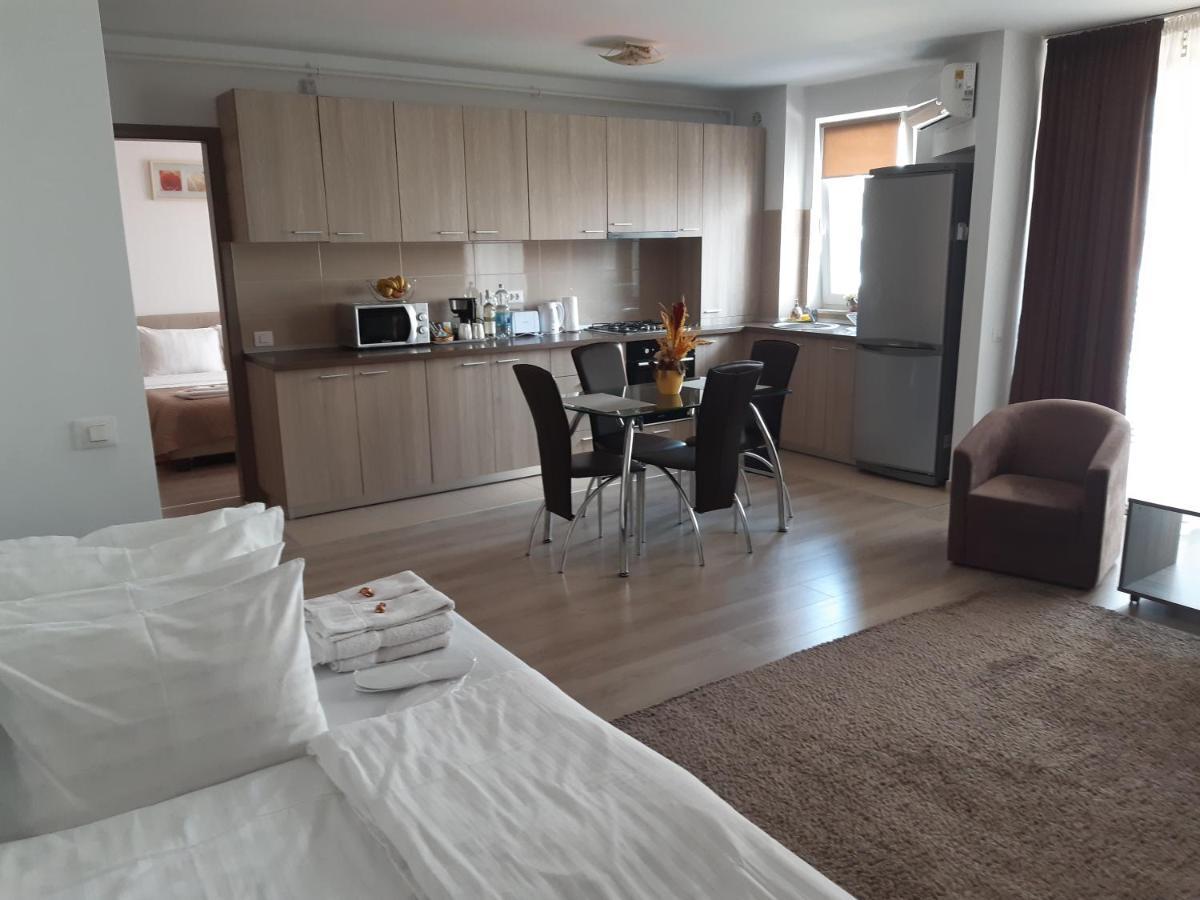 Apartament Marcel - Coresi Mall Brasov Bagian luar foto