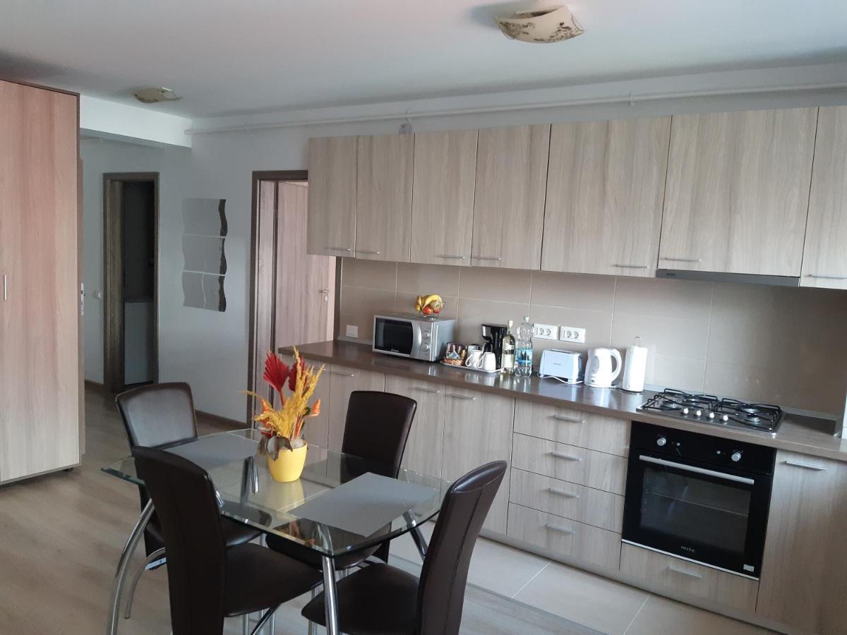 Apartament Marcel - Coresi Mall Brasov Bagian luar foto