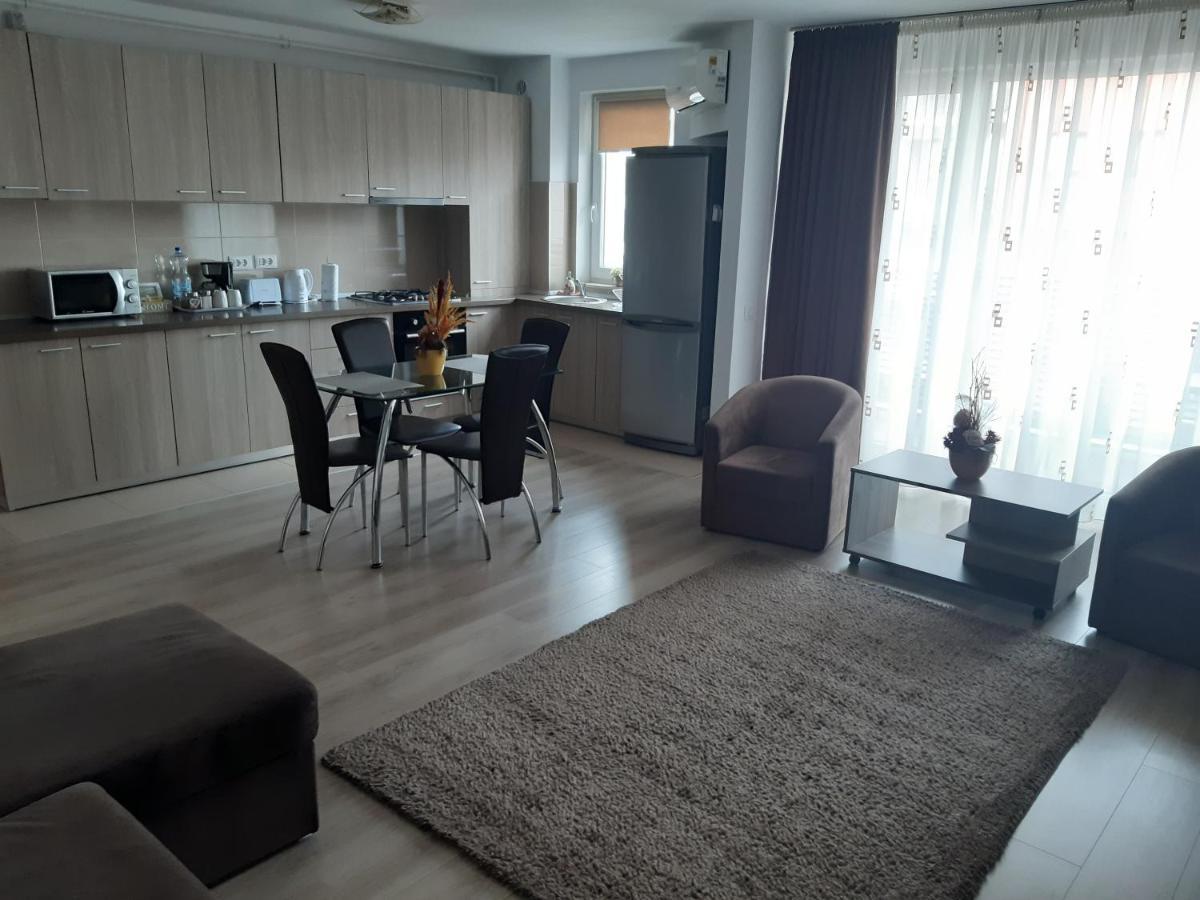 Apartament Marcel - Coresi Mall Brasov Bagian luar foto