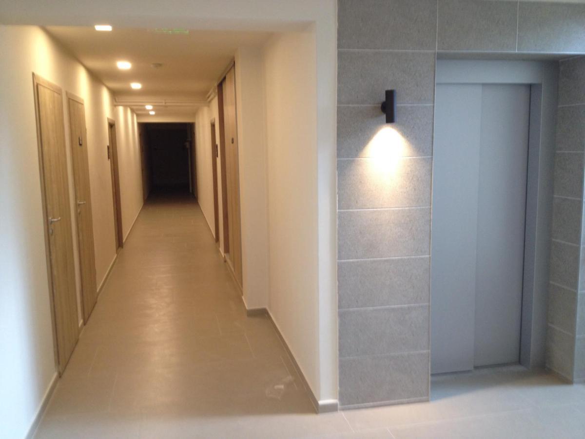 Apartament Marcel - Coresi Mall Brasov Bagian luar foto